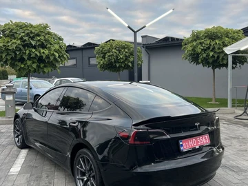 Авто Tesla Model 3 2019 № 8168726