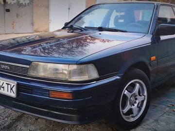 Авто Toyota Camry 1990 № 8168997