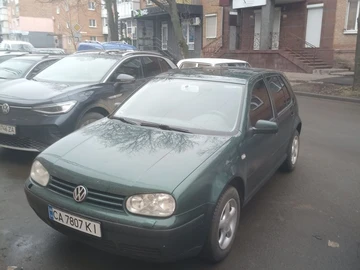 Авто Volkswagen Golf 1999 № 8169484