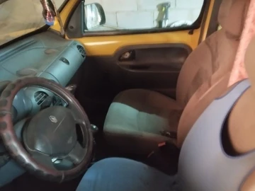 Авто Renault 4 2000 № 8169624