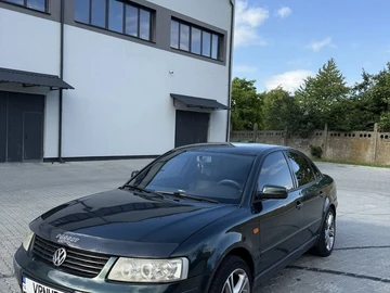 Авто Volkswagen Passat Sedan 1997 № 8170055