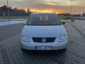 Авто Volkswagen Touran 2005 № 8170179