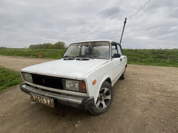 Авто ВАЗ 2105 1986 № 8170329