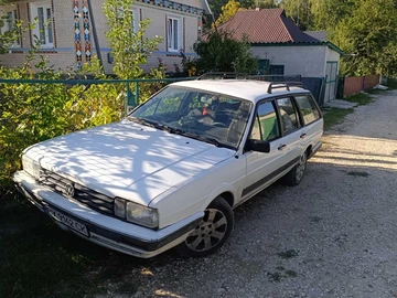 Авто Volkswagen Passat Variant 1987 № 8170354