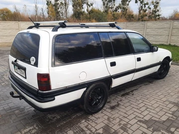 Авто Opel Omega 1993 № 8170485