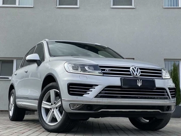 Авто Volkswagen Touareg 2016 № 8170502