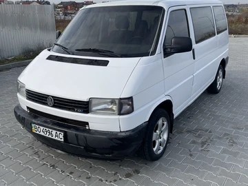 Авто Volkswagen Transporter 2000 № 8170517