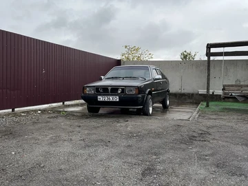Авто Lancia Delta 1987 № 8170527
