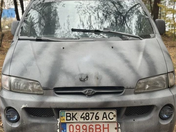Авто Hyundai H200 1998 № 8170693