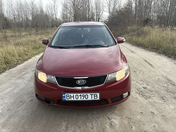 Авто KIA Cerato Forte  2010 № 8170775