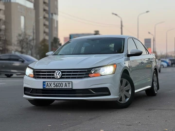 Авто Volkswagen Passat Sedan 2018 № 8170811