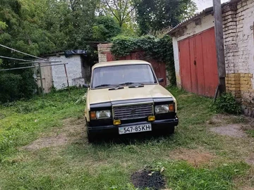 Авто ВАЗ 2107 1990 № 8171183
