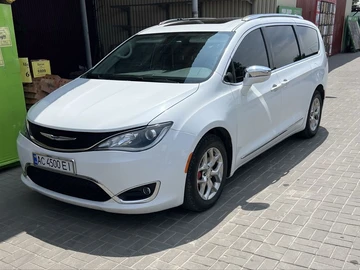 Авто Chrysler Pacifica 2018 № 8171220