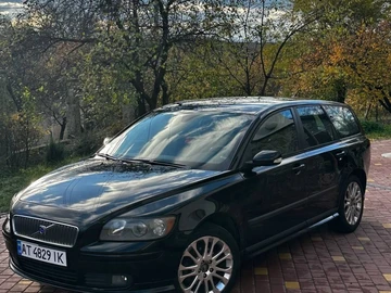 Авто Volvo V50 2004 № 8171368