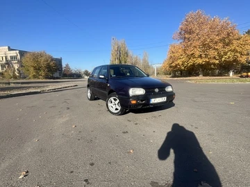 Авто Volkswagen Golf 1996 № 8171383