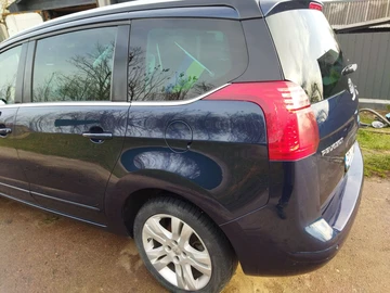 Авто Peugeot 5008 2010 № 8171762