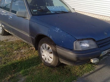 Авто Opel Omega 1988 № 8172264