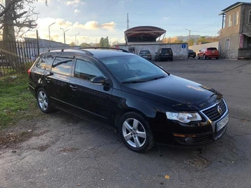 Авто Volkswagen Passat Variant 2010 № 8172251