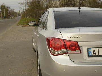 Авто Chevrolet Cruze 2011 № 8172514
