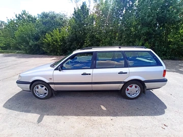 Авто Volkswagen Passat Variant 1996 № 8172833