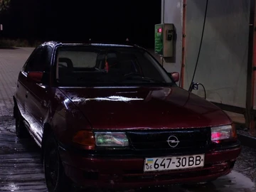 Авто Opel Astra 1992 № 8172981