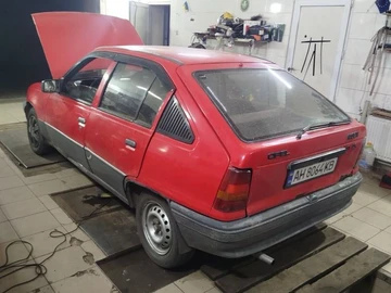 Авто Opel Kadett 1989 № 8173111