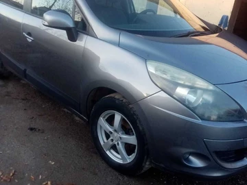 Авто Renault Scenic 2011 № 8173132