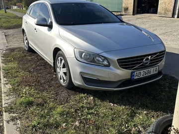 Авто Volvo V60 2014 № 8173262