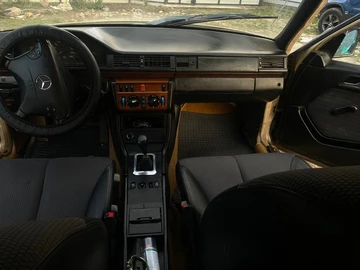 Авто Mercedes 200 1987 № 8173646