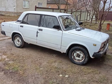 Авто ВАЗ 2107 1991 № 8173853