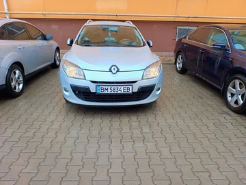 Авто Renault 4 2009 № 8174101