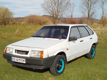 Авто ВАЗ 2109 1990 № 8174271