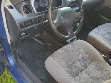 Авто Daihatsu Sirion 2000 № 8174965