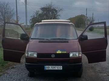 Авто Volkswagen Transporter 1991 № 8174974