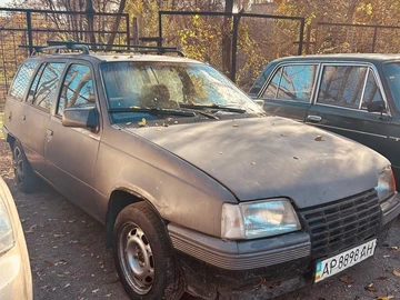 Авто Opel Kadett 1988 № 8175081