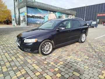 Авто Volvo V50 2007 № 8175092