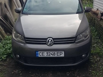 Авто Volkswagen Touran 2010 № 8175303