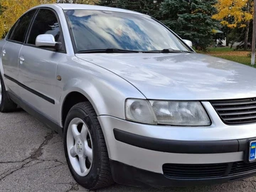 Авто Volkswagen Passat Sedan 1999 № 8175649