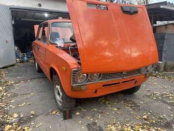 Авто ВАЗ 2103 1988 № 8175861