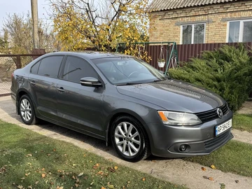 Авто Volkswagen Jetta 2012 № 8175912