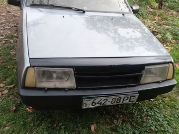 Авто ВАЗ 2109 1993 № 8175924
