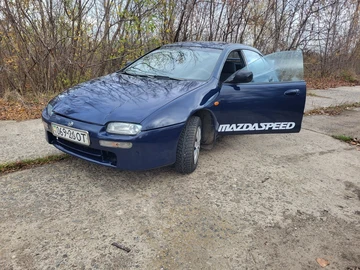 Авто Mazda 323 1996 № 8176193