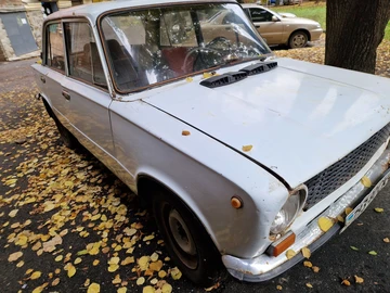 Авто ВАЗ 2101 1988 № 8176311
