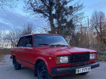 Авто ВАЗ 2107 1992 № 8176461