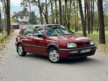 Авто Volkswagen Golf 1994 № 8176521