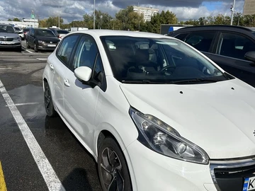 Авто Peugeot 208 2016 № 8176801