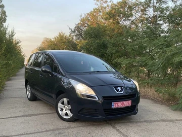 Авто Peugeot 5008 2010 № 8176807