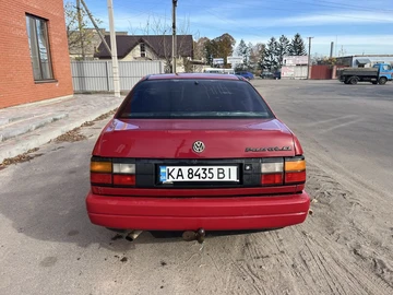 Авто Volkswagen Passat Sedan 1991 № 8177089