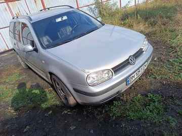 Авто Volkswagen Golf 2001 № 8177156