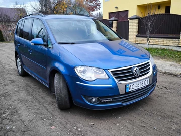 Авто Volkswagen Touran 2008 № 8177214